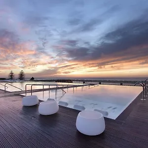 4* מלון Parador De